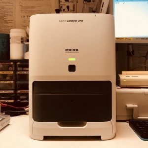 IDEXX Catalyst One 高階血液生化檢驗儀 IDEXX Catalyst One 高階血液生化檢驗儀